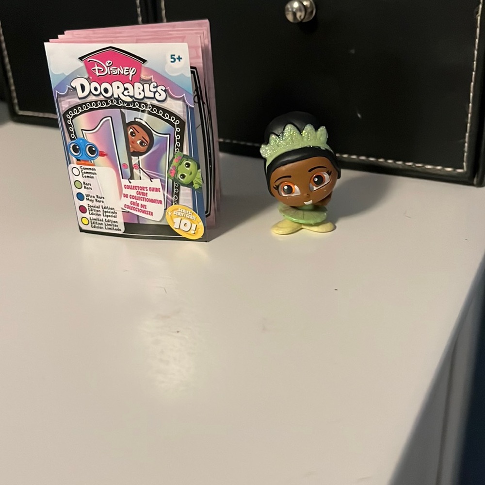 Disney doorables series 10 Tiana